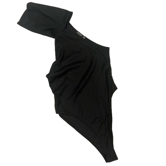 NASTYGAL one sleeve bodysuit - Picture 1 of 2